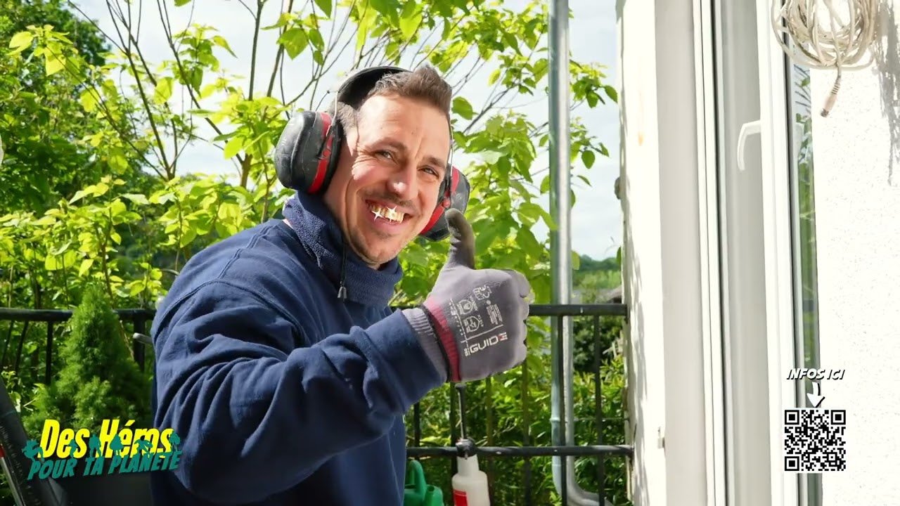 Aperçu de la vidéo : Slimane d'Isolaire en plein chantier d'isolation écologique